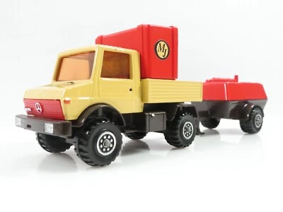 Matchbox Unimog K-30 plus Anhänger MJ Plant Hire #5656 - Bild 1 von 4