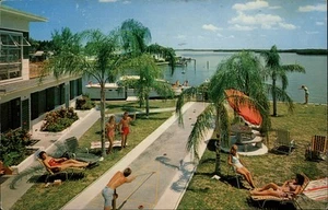 Clearwater Beach,FL Bay Esplande 1966 Florida Postcard - Picture 1 of 2
