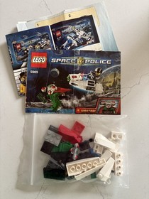 LEGO 5969 Space Police Squidman Escape 100% Complete with Minifigures and manual
