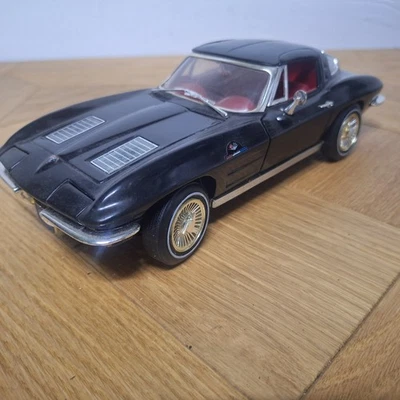CHEVROLET CORVETTE 1963 MARCA ERTL 1/18 - Immagine 1 di 4
