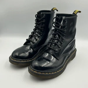 Botas de combate Dr Martens 1460W charol negro con cordones para mujer EE. UU. 7 Doc Marten - Imagen 1 de 12