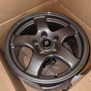 BNR32  GT-R genuine wheels removed when the new car was delivered 4 wheels - Picture 1 of 2