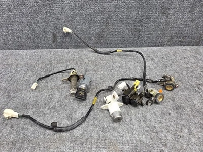 LEXUS 1992-2000 SC400 SC300 OEM GUANTERA ENCENDIDO PUERTA MALETERO CERRADURA PESTILLO JUEGO DE LLAVES Foto 1 de 4