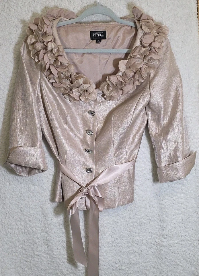 Chaqueta Top Adrianna Papell Evening Essentials Beige Tostado Pétalo Volantes Bling Talla 8 Foto 1 de 4