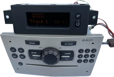 Vauxhall CD30 Corsa D Meriva Radio Stereo CD MP3 Player with Display 13289920 - Image 1 of 4