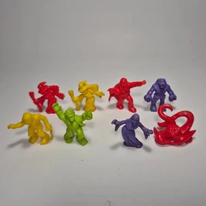 Lote de 8 Monstruos En Mi Bolsillo Bruja Fantasma Karnak Momia Científica Vampiresa - Imagen 1 de 10
