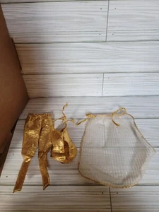 VINTAGE 1980 MATTEL GOLDEN DREAM BARBIE DOLL # 1874 ORIGINAL GOLD Outfit - Picture 1 of 11