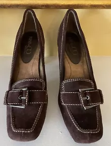 New Nine & Co. Womens Brown Suede Leather Buckle Loafer Heels Size 7M - Picture 1 of 5