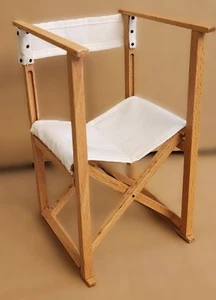 Sedia direzionale 1/6 pieghevole modello mobile per figura 12" alta 6" - Foto 1 di 7