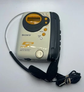 Sony S2 Sports Walkman lettore cassette FM/AM/Radio meteo (WM-FS555) bianco - Foto 1 di 7