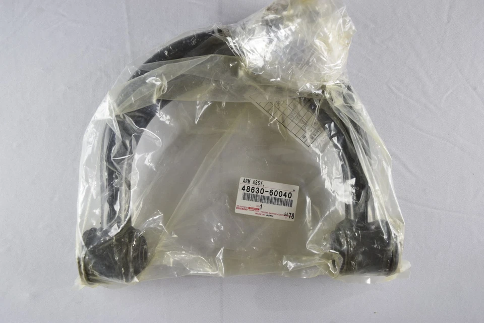 BRAZO DE CONTROL SUPERIOR DELANTERO IZQUIERDO TOYOTA 4RUNNER FJ CRUISER LEXUS GX470 4863060040 OEM Foto 1 de 1