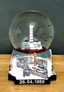 ☢ CHERNOBYL Snow Globe Pripyat Stalker Disaster Nuclear Power Plant ☭USSR 1986 - Picture 1 of 9