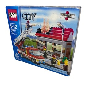Lego City FIRE EMERGENCY 60003 Factory Sealed 2013 Retired 301 Pieces See Desc
