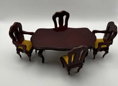 Vtg. Dollhouse 1:12 Table/Chairs 4 - 2 With Arms & 2 Without Arms Yellow Seats - Image 1 of 4