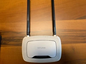 Modem router TP-LINK TL-WR841N - Foto 1 di 2