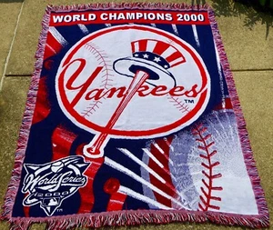 NEW YORK YANKEES World Champions 2000 Genuine Blanket Throw 46x59 (New w Defect) - Picture 1 of 11