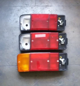 FANALE POSTERIORE SX COMPLETO FIAT 127 900L ARIC 44185000 - Picture 1 of 2