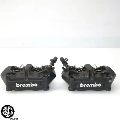 Pinzas de freno delanteras Triumph Speed Triple 1050 2011 T14 Foto 1 de 4