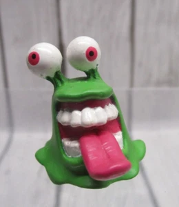 1997 Digimon Digital Monsters 1" Numemon Mini Figure Bandai - Picture 1 of 3