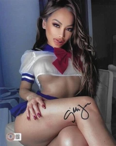 CJ Miles  Sexy Model Hand Signed 8 x 10 Glossy  Beckett - Picture 1 of 1