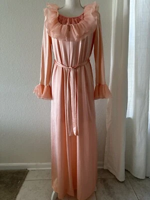 Camisón vintage Vanity Fair rosa cuello con volantes victoriano conjunto de 2 etiquetas EE. UU. talla 10 Foto 1 de 4