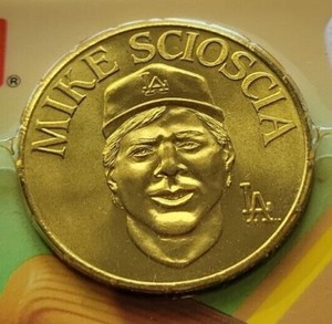 MIKE SCIOSCIA Sport Stars Collector 1990 with Bonus Coin (SEALED) MLB LA Dodgers