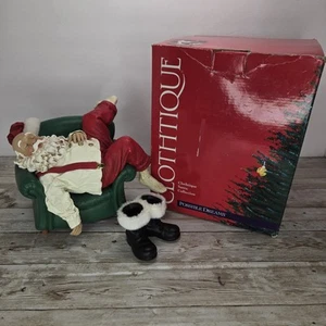 Papá Noel durmiendo en silla con caja Possible Dreams Clothtiques "Catching Some Z's" - Imagen 1 de 15
