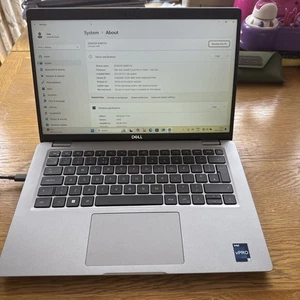 Dell Latitude 5440 Laptop. Core i5-1345U, 16GB Ram, 512GB SSD 14" FHD Windows 11 - Afbeelding 1 van 24