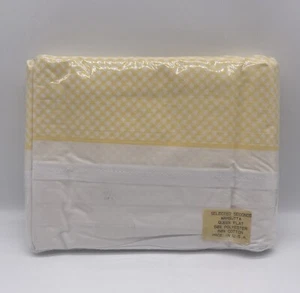 Vintage NOS Wamsutta Selected Seconds Queen Flat Sheet Yellow White - Picture 1 of 5