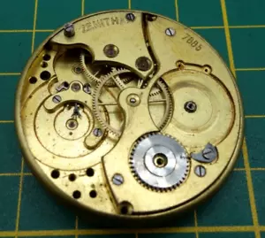 mouvement montre ZENITH 7885. vintage .a réviser. watchmaker - Imagen 1 de 4