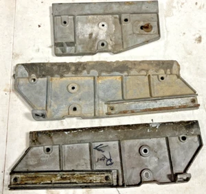 ORIGINAL SET~3 1969 1970 MUSTANG GLUE IN DRIVER & PASSENGER DOOR GLASS BRACKETS - Picture 1 of 7