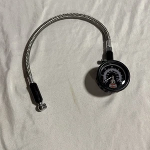 OEM Harley-Davidson Portable Tire Pressure 60 PSI Air Gauge 400 kPa Genuine - Picture 1 of 3