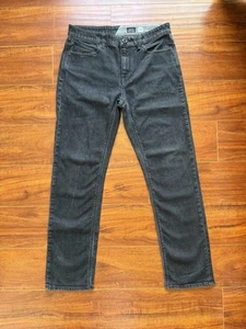 Men's Volcom Solver Modern Straight Black Jeans Size 32x31 - Picture 1 of 6