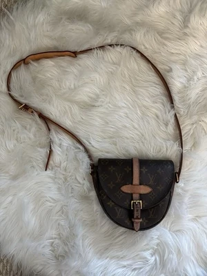 Bandolera Louis Vuitton Chantilly PM marrón monograma cuero Foto 1 de 4