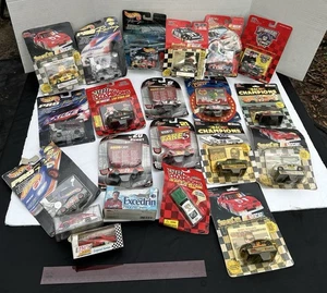 Matchbox Car Lot: Matchbox, NASCAR, Hot Wheels Collector Car Lot - Bild 1 von 13