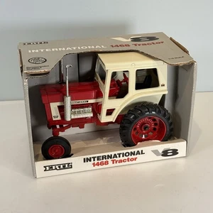 Tractor ERTL 4600 International 1468 V8 fundido a presión escala 1:16 nuevo en caja - Imagen 1 de 11