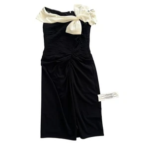 Tadashi Shoji Bow Pleated Crepe Dress Size Medium NWT Cocktail Event Wedding - Picture 1 of 13