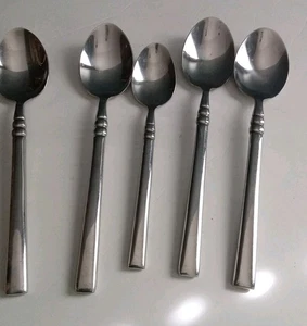 Cubiertos de acero inoxidable Oneida Tortola 4 cucharaditas grandes y una pequeña - Imagen 1 de 4