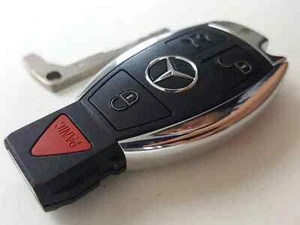 ORIGINAL MERCEDES BENZ OEM SMART KEY LESS ENTRY REMOTE FOB CHROME FCC IYZDC12K - Picture 1 of 3