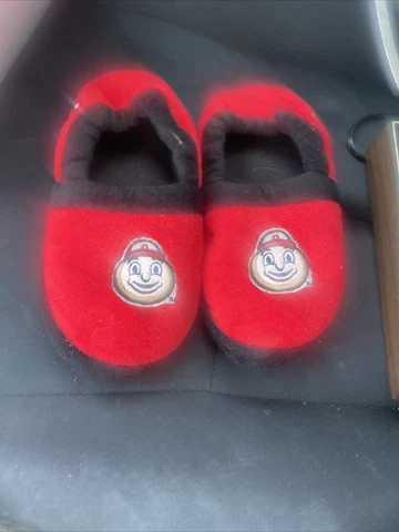 Ohio State Buckeyes Youth Slippers Kids L 2-3 Cover