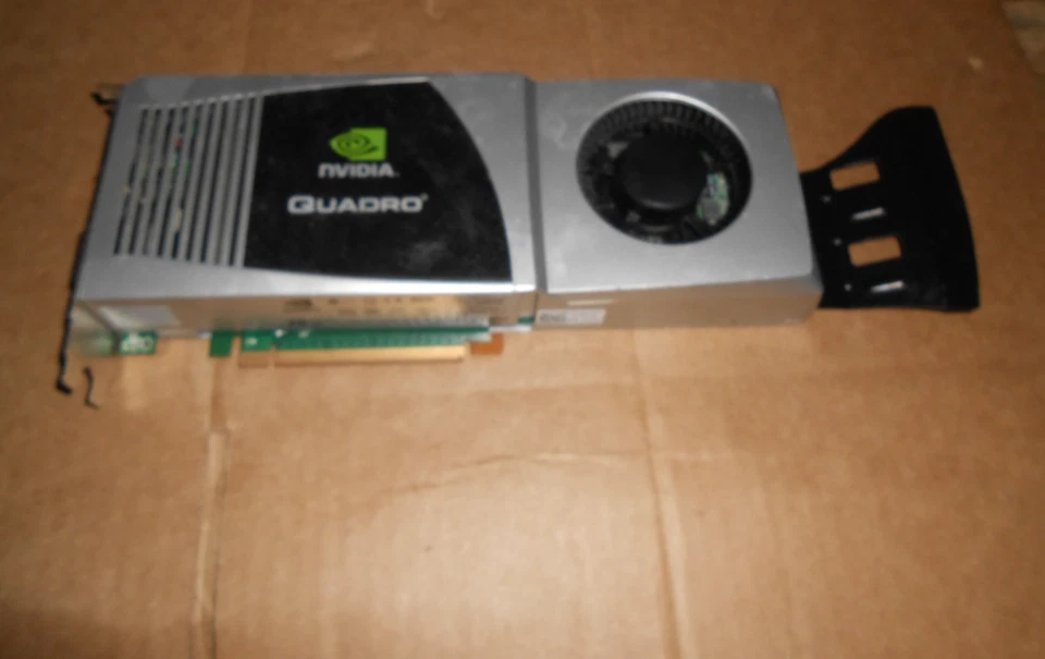 NVIDIA Quadro FX 4800 Video Card 1.5GB DDR3 PCIe DVI Dual Display Port 0Y451H - Image 1 of 4