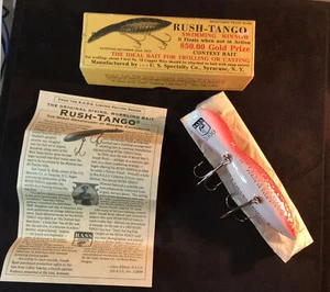  B.A.S.S. Señuelo de pesca Rush Tango 2000 edición limitada buceo bamboleo cebo - Imagen 1 de 3