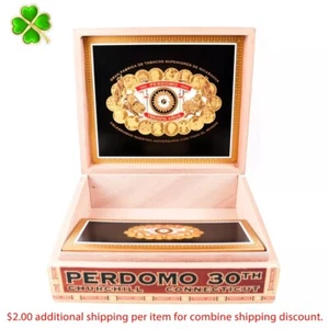 Caja de cigarros de madera Perdomo Churchill Connecticut 30 aniversario 9,5" x 8" x 3" - Imagen 1 de 12