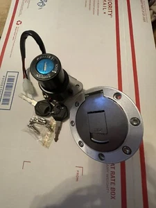 Yamaha YSR 50 ignition and gas lid YSR50 YSR80 - Picture 1 of 7