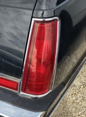 Passenger Tail Light Ends Chrome Trim Fits 90-92 LINCOLN MARK SERIES 3024186 - Image 1 of 4