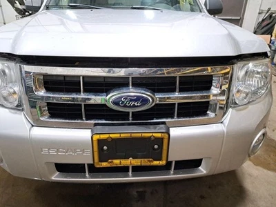 Upper Grille 2011 Escape Sku#4276319 - Image 1 of 4