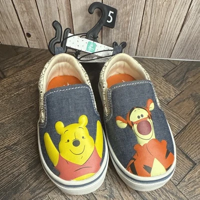 Sapatos Winnie The Pooh Disney bebê tamanho 5 novo com etiquetas  - Imagem 1 de 3