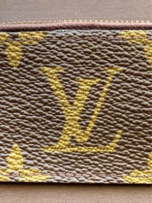 LOUIS VUITTON Estojo de moedas modelo antigo porta-chaves bolsa charme marrom ouro hardware LV - Imagem 1 de 4