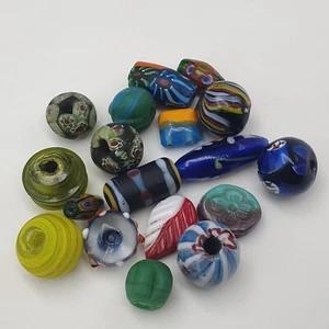 Lot Of 18 Mix Venetian Style Vintage Glass Beads Lot - Picture 1 of 24