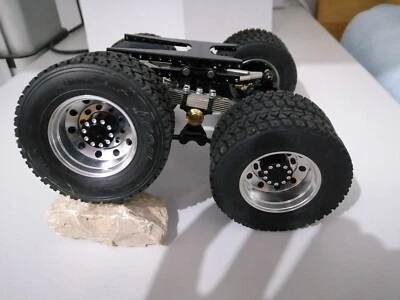 1:16 Pendelachse hinten Metall mit zwei Differentialachsen thicon-models - Bild 1 von 4